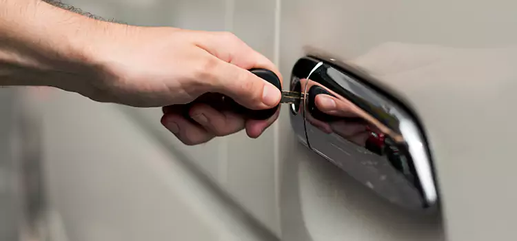 Why Choose Our Auto Locksmith Team in Ottumwa, IA?